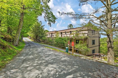 Photo of 103 Upper Holiday Lane #G228, Beech Mountain, NC 28604 (MLS # 261573)