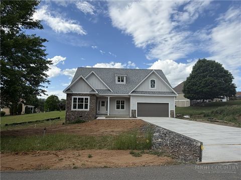 Homes For Sale - LOT 27 Olde Charter Circle<br/> Jefferson, NC 28640