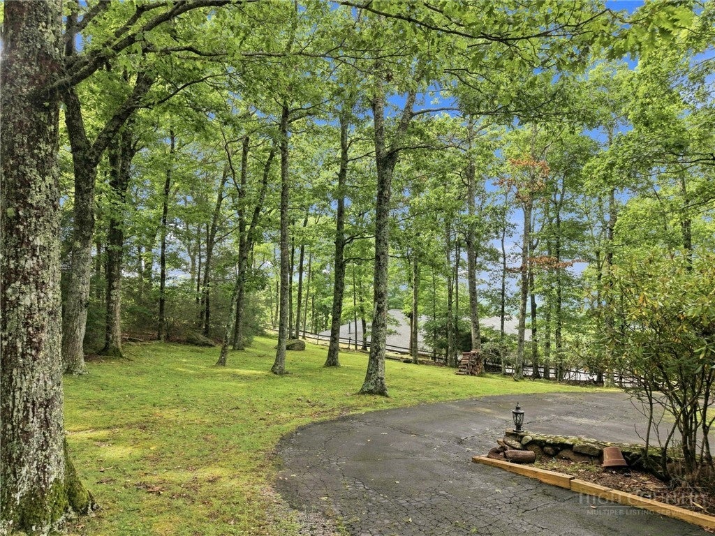 765 Oak Ridge Drive