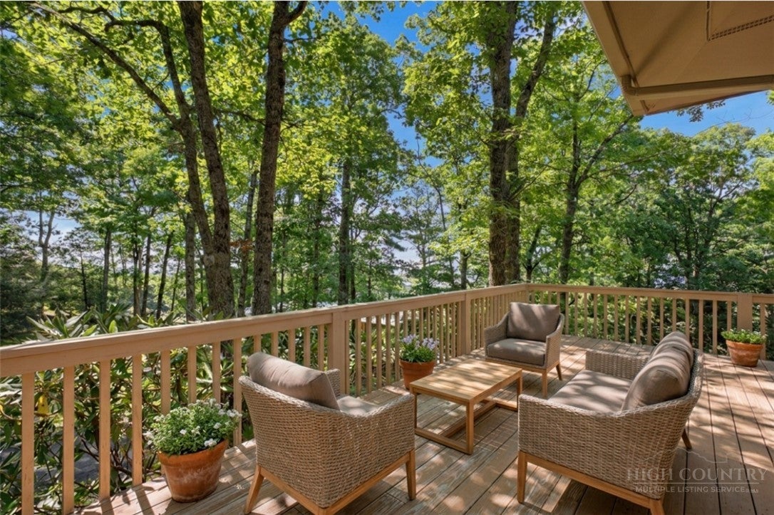 765 Oak Ridge Drive