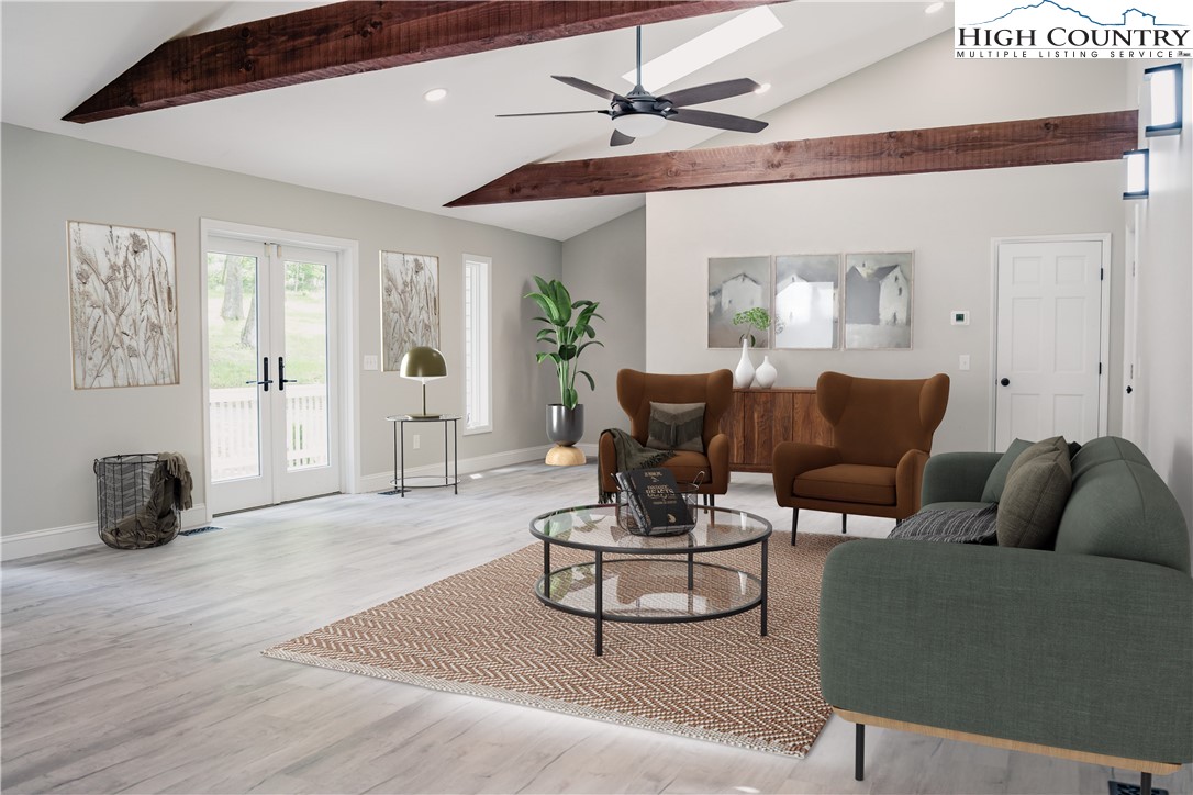 Boone, North Carolina 28607, United States, 4 Bedrooms Bedrooms, ,5 BathroomsBathrooms,Residential,Active,163205