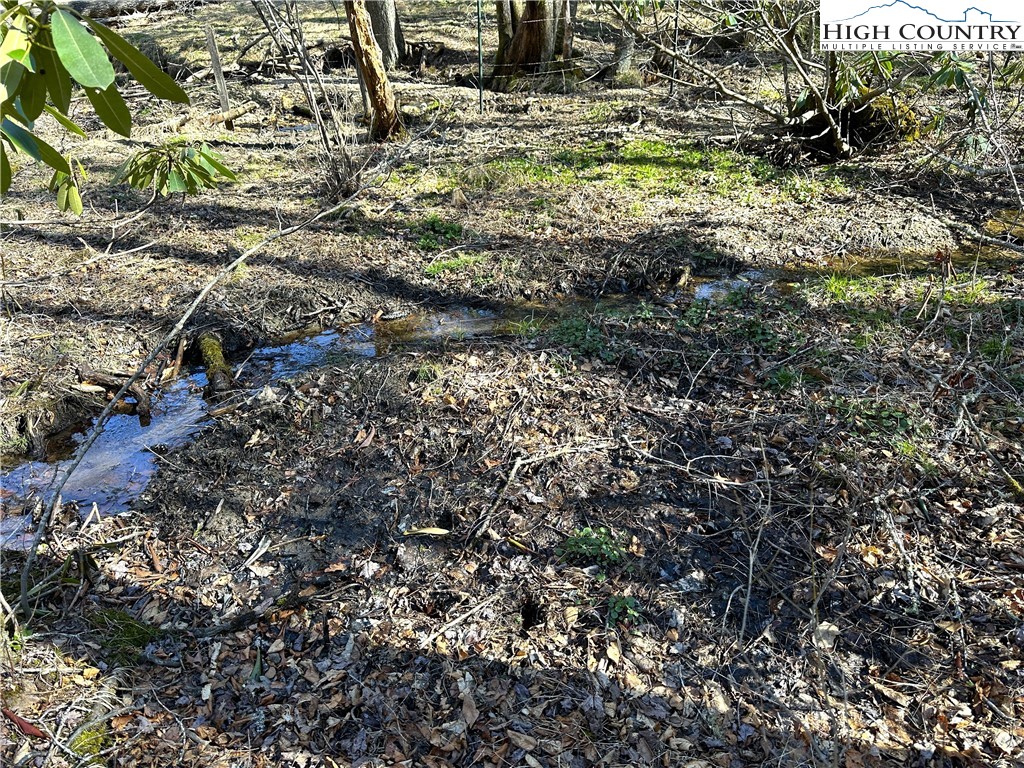 Boone, North Carolina 28607, United States, 4 Bedrooms Bedrooms, ,5 BathroomsBathrooms,Residential,Active,163205