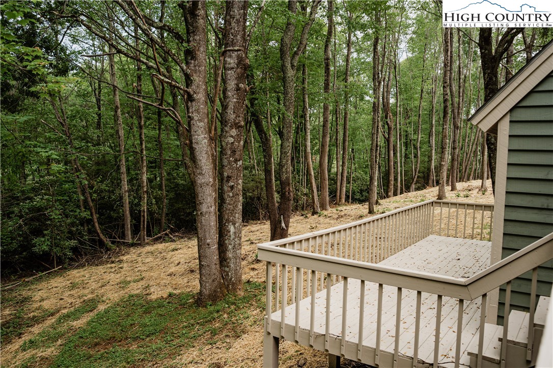 Boone, North Carolina 28607, United States, 4 Bedrooms Bedrooms, ,5 BathroomsBathrooms,Residential,Active,163205