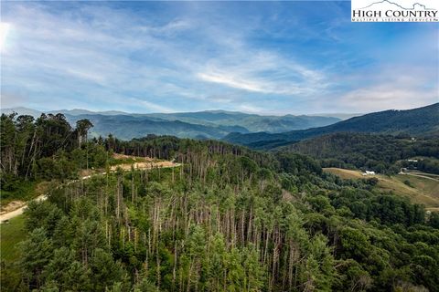 Photo of Lot 52 Clouds Rest Drive, Elk Park, NC 28622 (MLS # 257126)