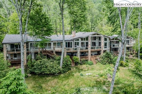 Photo of 1107 Cottage Court #11, Linville, NC 28646 (MLS # 256655)