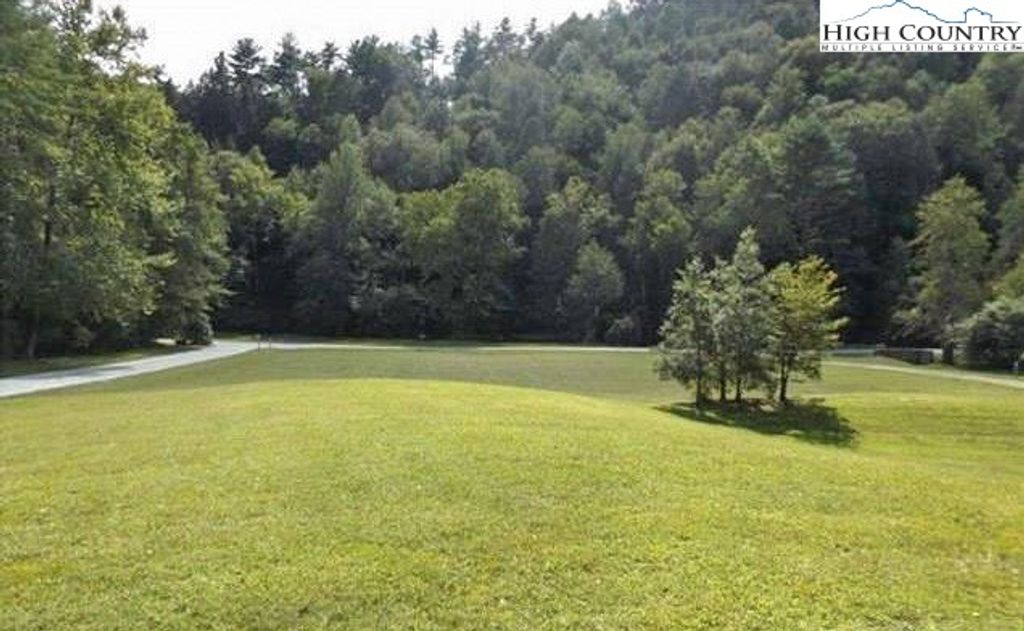 Photo of 15 LEATHERWOOD MTN P8/312 Road, Ferguson, NC 28624 (MLS # 242432)