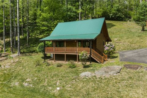 Photo of 613 Silas Creek Road, Lansing, NC 28643 (MLS # 261617)