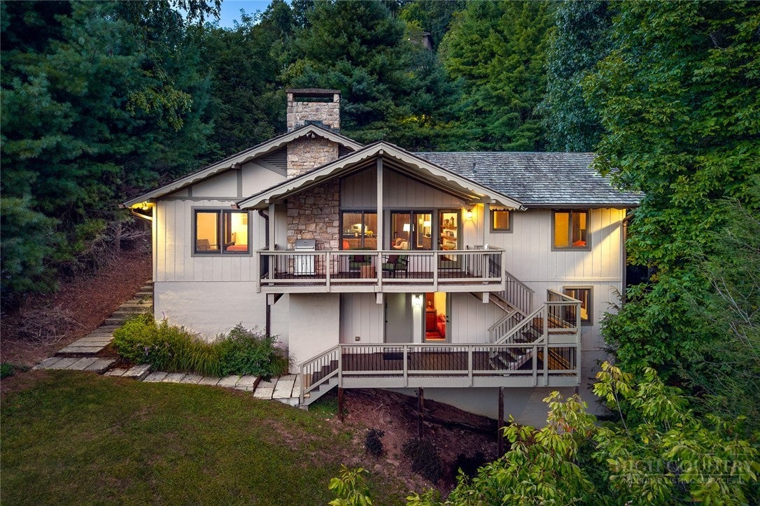 877 Hickory