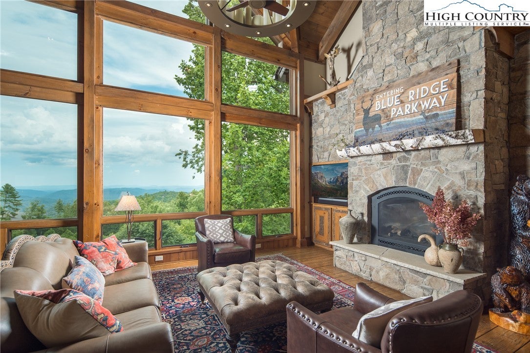 228 Goldenrod Road