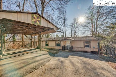 Photo of 425 Jefferson Drive, West Jefferson, NC 28694 (MLS # 259748)