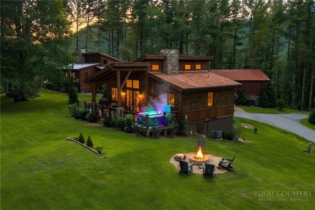 Photo of 71 Mayfly Lane, Banner Elk, NC 28604 (MLS # 263558)