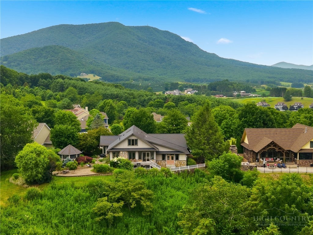 191 Charter Ridge
