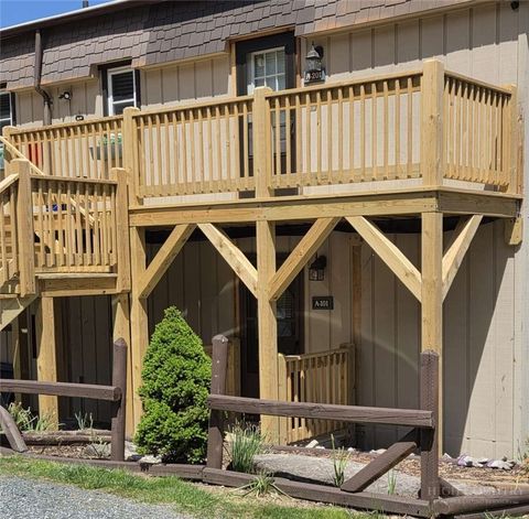 Photo of 103 Lower Holiday Lane #A101, Beech Mountain, NC 28604 (MLS # 261668)