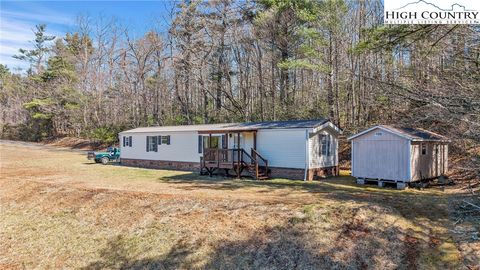 Photo of 165 Foggy Ridge Drive, West Jefferson, NC 28694 (MLS # 260520)