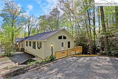 Photo of 144 Jack Pine Loop, Newland, NC 28657 (MLS # 255430)