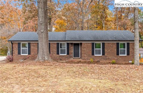 Photo of 765 Laverton Lane, Winston Salem, NC 27045 (MLS # 259018)