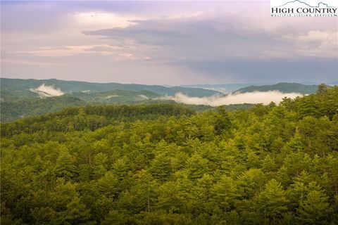 Photo of 227 Red Cedar Road, Boone, NC 28607 (MLS # 259319)