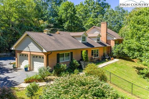 Photo of 675 Tracy Circle, Boone, NC 28607 (MLS # 257710)