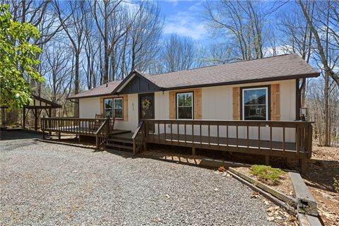 Photo of 811 Pine Ridge Road, Beech Mountain, NC 28604 (MLS # 261180)
