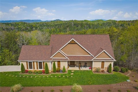 Photo of 1510 High Valley Way, Lenoir, NC 28645 (MLS # 261301)