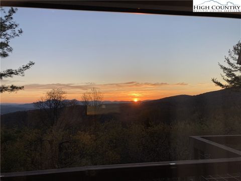 Photo of 103 Upper Holiday Lane #G329, Beech Mountain, NC 28604 (MLS # 260471)
