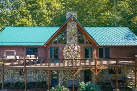 Photo of 16 Panther Trail Lane, Elk Park, NC 28622 (MLS # 264161)