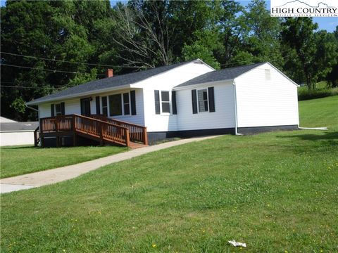 Photo of 569 N Sparta Parkway, Sparta, NC 28675 (MLS # 257063)