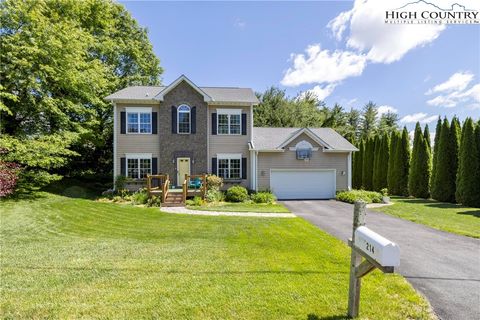 Photo of 214 Wintergreen Lane, Boone, NC 28607 (MLS # 249692)