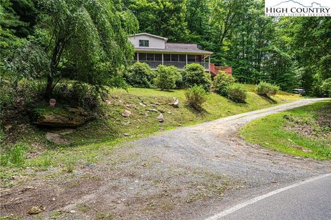 A home in Elk Park