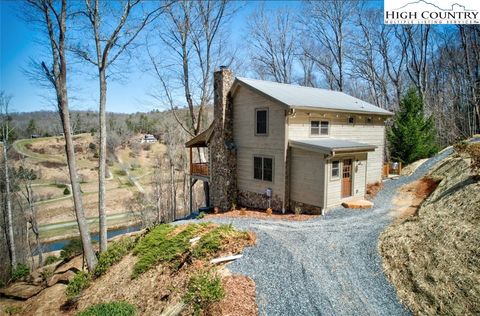 Photo of 337 Rivers Crest Road, Boone, NC 28607 (MLS # 241403)