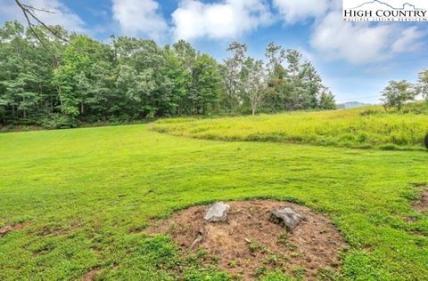 Photo of Lot 3 Greenview Drive, Laurel Springs, NC 28644 (MLS # 260932)