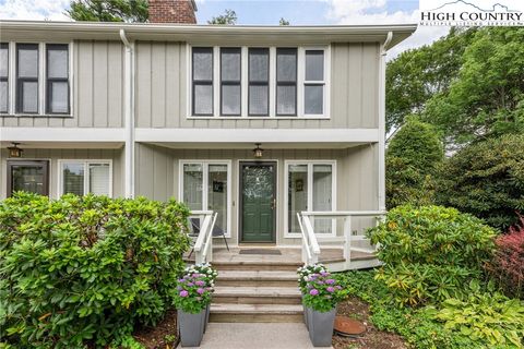 Photo of 123 Pinnacle Avenue #1, Blowing Rock, NC 28605 (MLS # 257508)