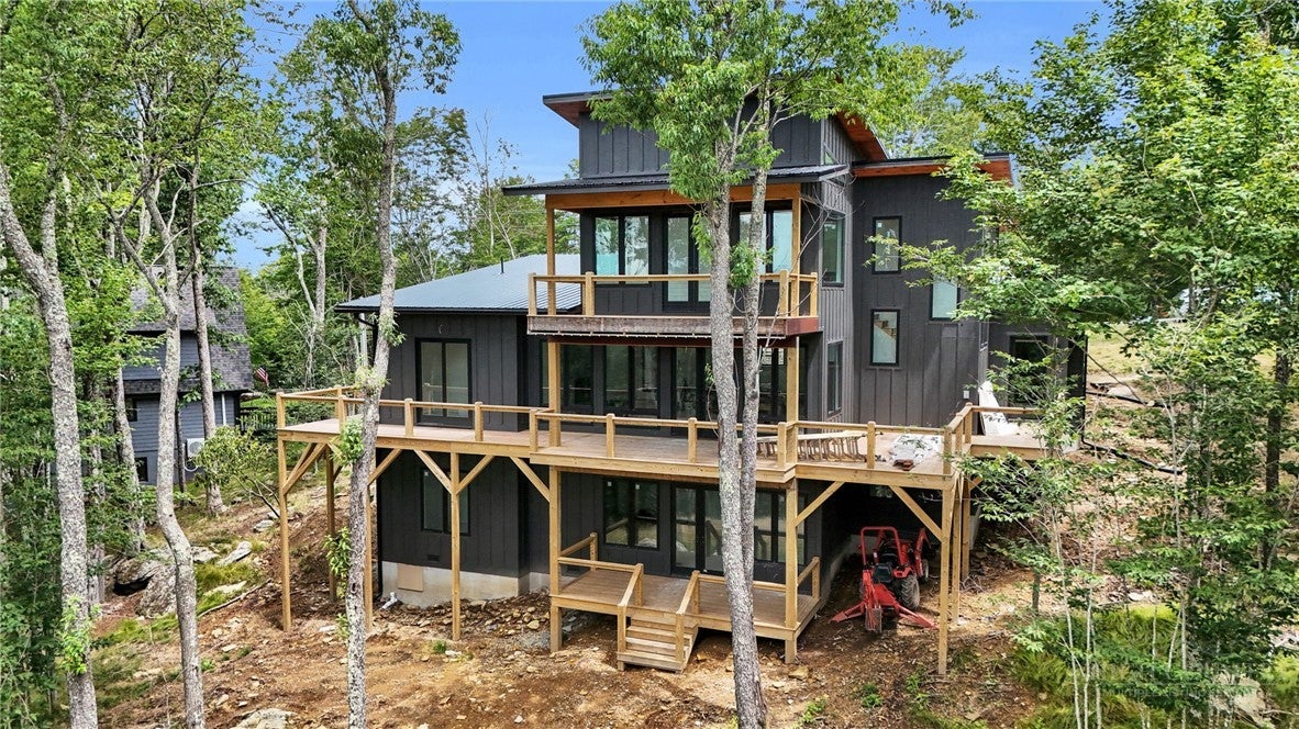 109 Pinnacle Ridge Road
