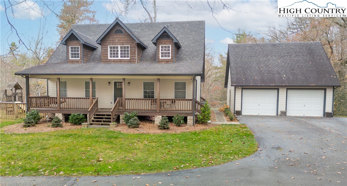 Newland, North Carolina 28657, United States, 3 Bedrooms Bedrooms, ,3 BathroomsBathrooms,Residential,Active,117643