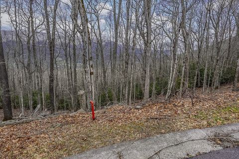 Photo of LOT B-39 Puddingstone Parkway, Banner Elk, NC 28604 (MLS # 261453)