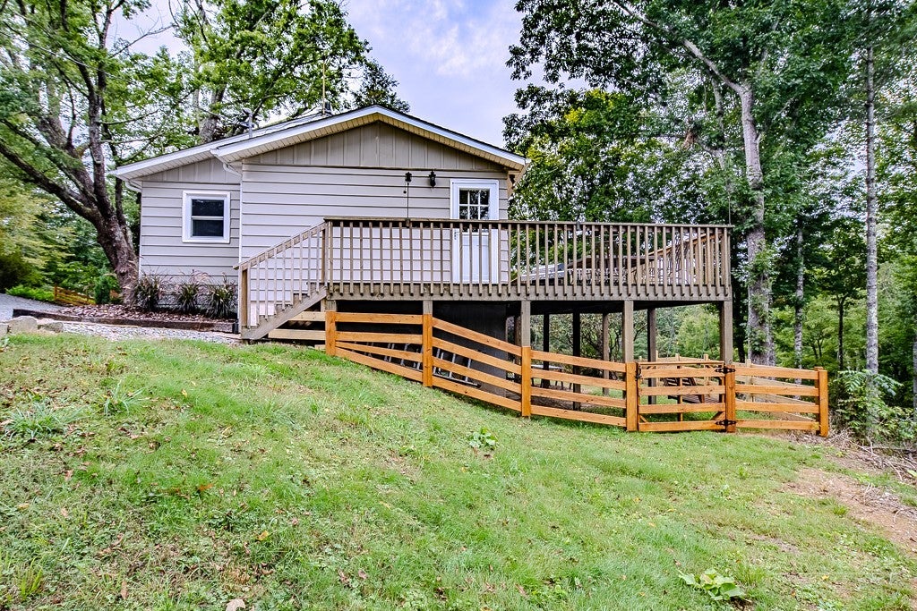 569 Klonteska Drive