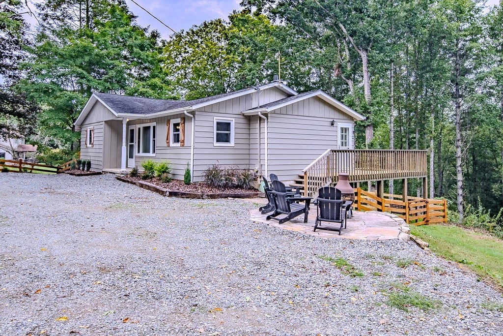 569 Klonteska Drive