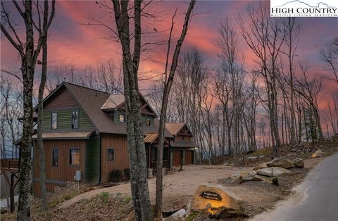 Photo of 27 Timber Rock Trail, Banner Elk, NC 28604 (MLS # 255506)