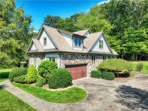 Photo of 330 Crain Branch Lane, Jefferson, NC 28640 (MLS # 261176)