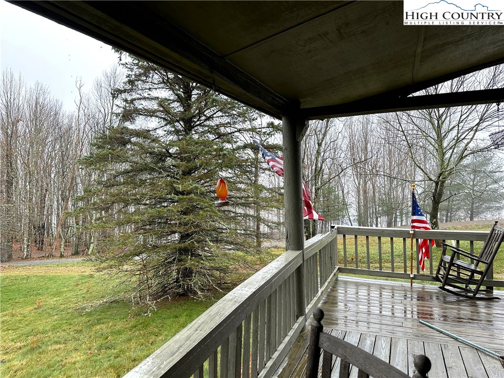 Zionville, North Carolina 28698, United States, 2 Bedrooms Bedrooms, ,2 BathroomsBathrooms,Residential,Pending,25818