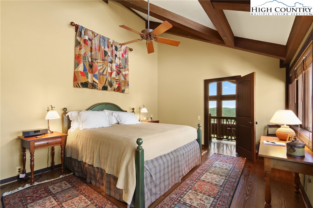 Boone, North Carolina 28607, United States, 3 Bedrooms Bedrooms, ,4 BathroomsBathrooms,Residential,Active,163211