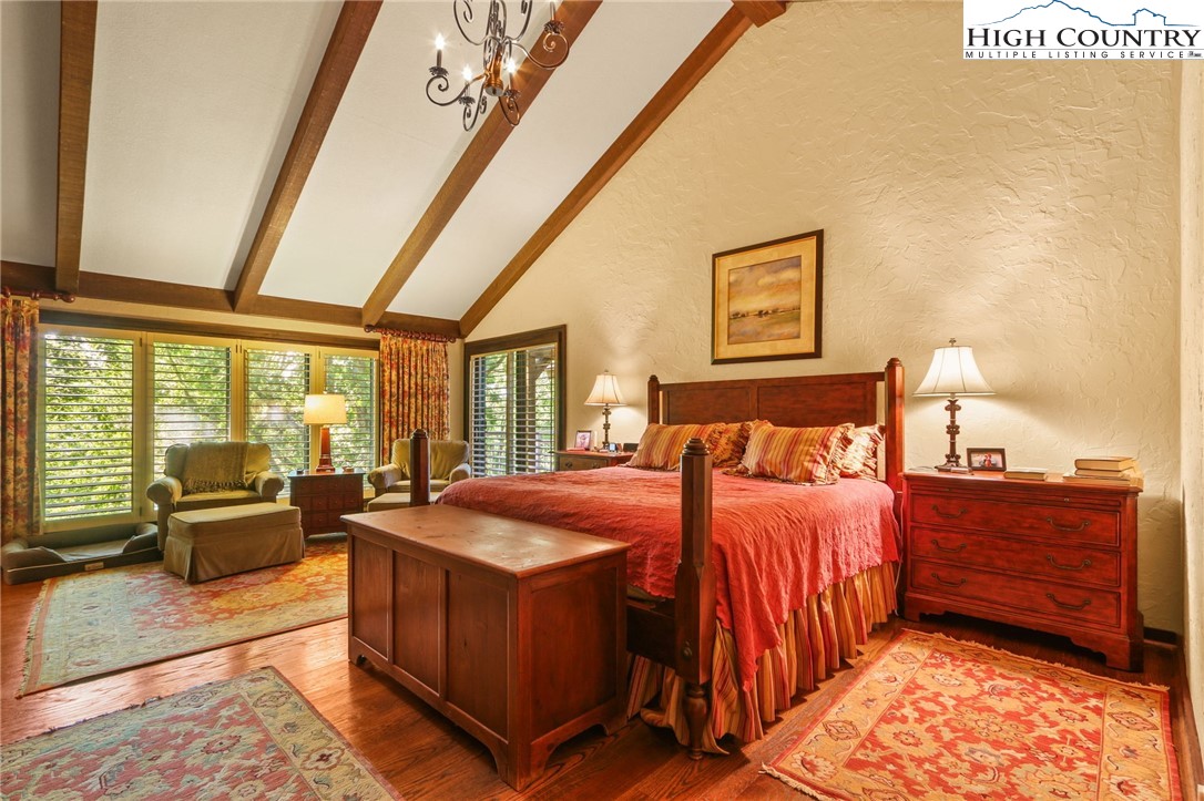 Boone, North Carolina 28607, United States, 3 Bedrooms Bedrooms, ,4 BathroomsBathrooms,Residential,Active,163211