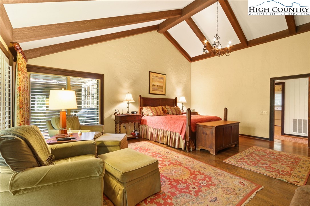 Boone, North Carolina 28607, United States, 3 Bedrooms Bedrooms, ,4 BathroomsBathrooms,Residential,Active,163211