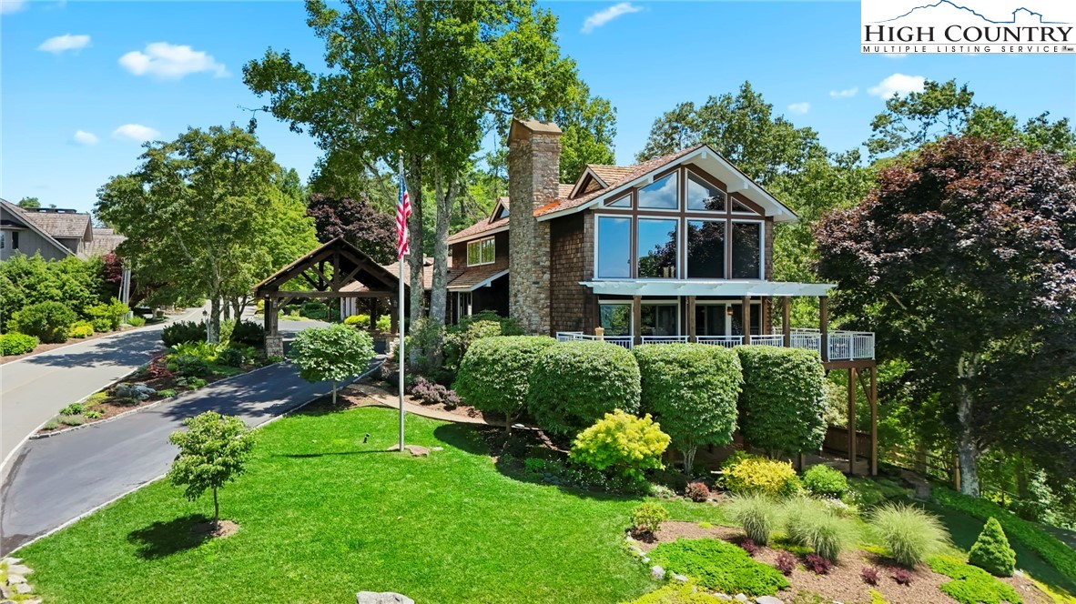 Boone, North Carolina 28607, United States, 3 Bedrooms Bedrooms, ,4 BathroomsBathrooms,Residential,Active,163211