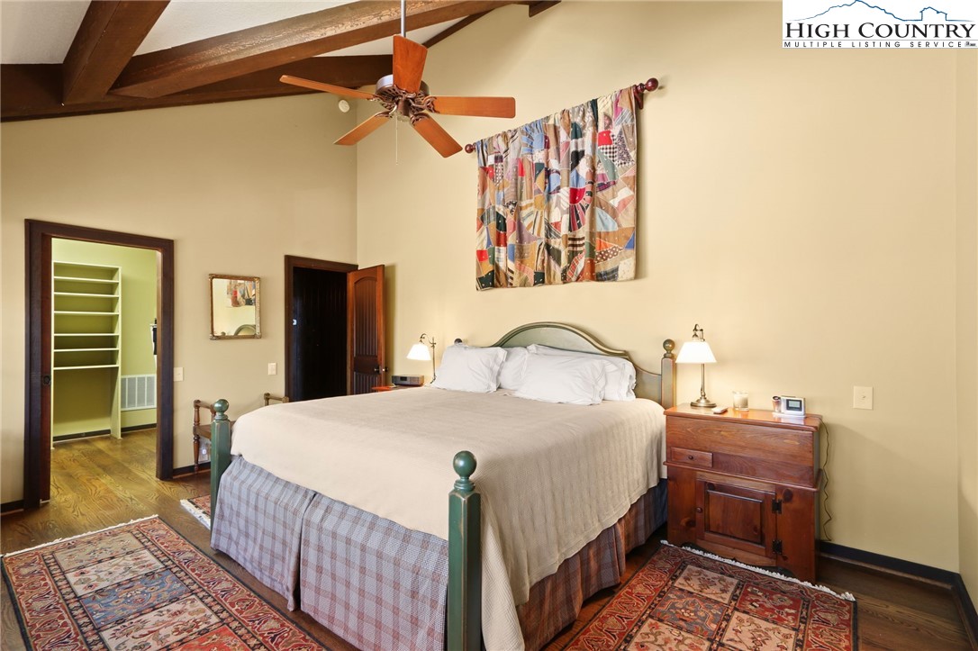 Boone, North Carolina 28607, United States, 3 Bedrooms Bedrooms, ,4 BathroomsBathrooms,Residential,Active,163211