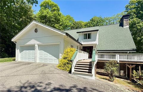 Photo of 265 Mine Branch Road, Blowing Rock, NC 28605 (MLS # 262037)
