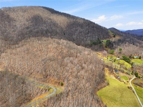 Photo of TBD Elk Creek Mountain Parkway, Todd, NC 28684 (MLS # 260943)