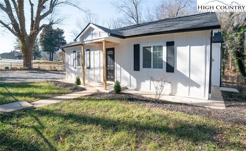 Photo of 605 Vance Street, Lenoir, NC 28645 (MLS # 259458)