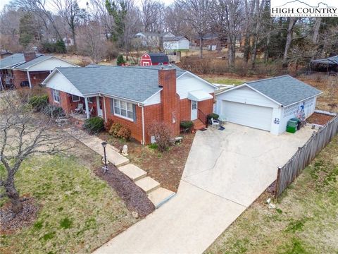 A home in Lenoir