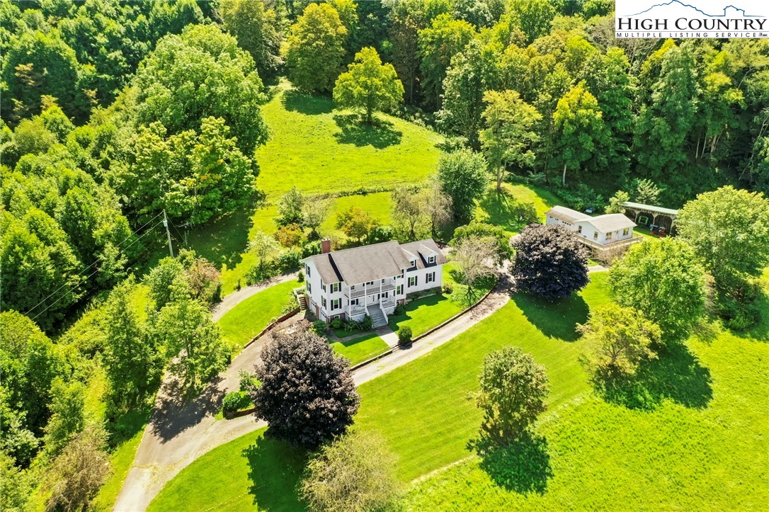 Zionville, North Carolina 28698, United States, 3 Bedrooms Bedrooms, ,3 BathroomsBathrooms,Residential,Active,43537